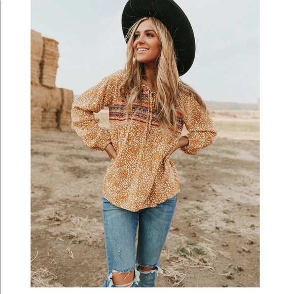 Savannah Jane Tops - NWOT! Savanna Jane Love Olive Co Brix Top - Mustard Multi